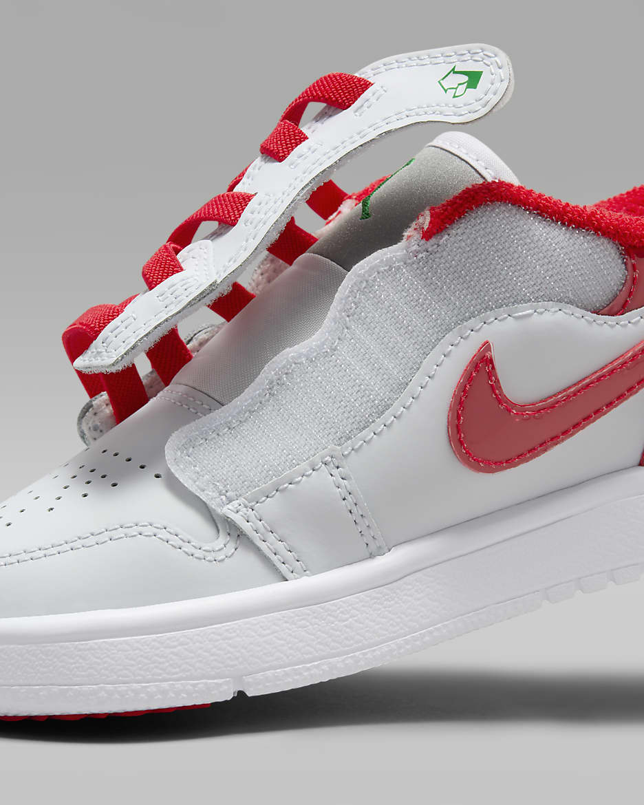Jordan 1 Low Alt SE Younger Kids Shoes. Nike SG